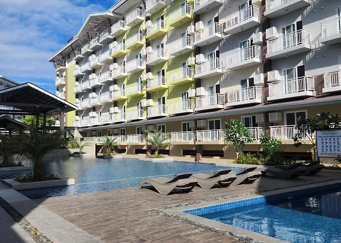 Azur Suites: Stylish Airport Retreat With Netflix And Luxe Pool Lapu-Lapu City