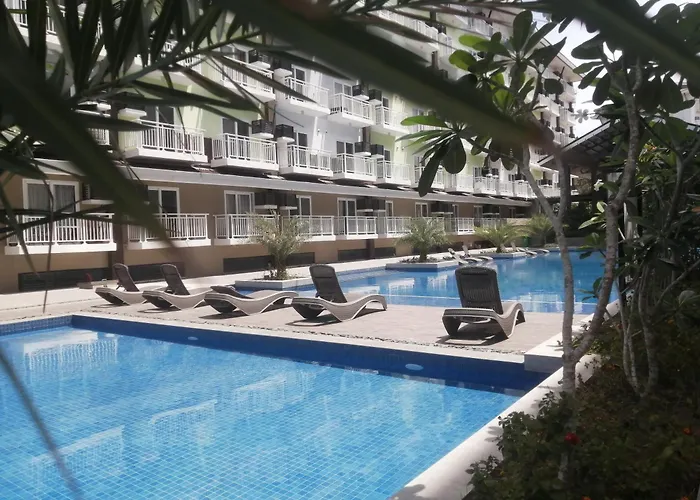 Azur Suites: Stylish Airport Retreat With Netflix And Luxe Pool Lapu-Lapu City